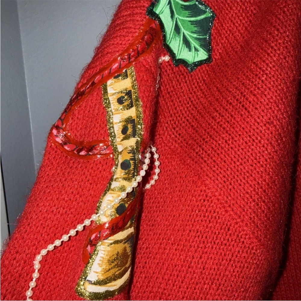 Vintage Festive Red Sweater with Floral Embroidery - Picture 4 of 6